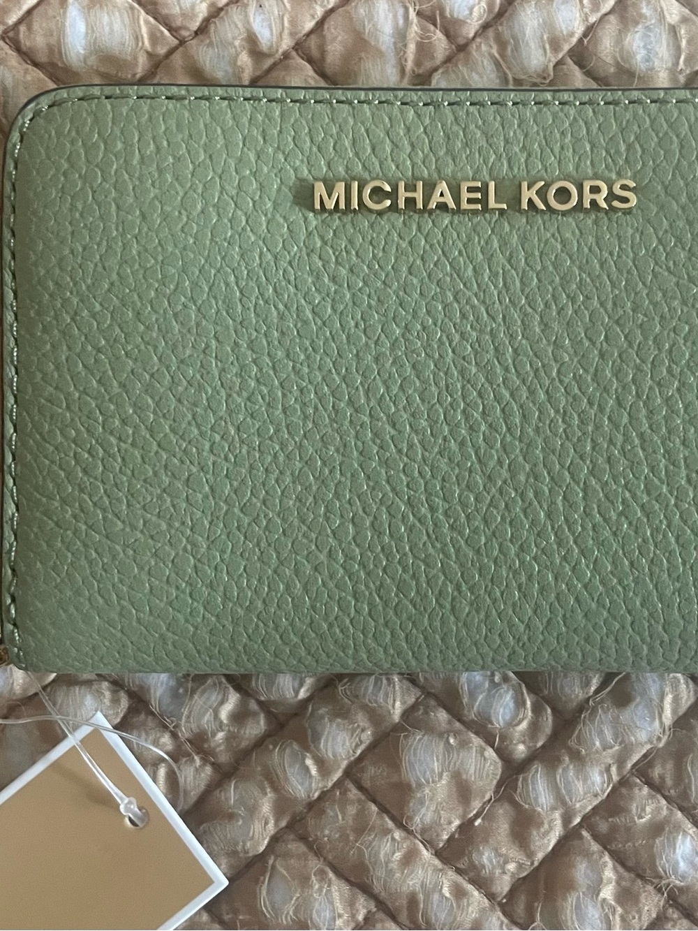 MICHAEL KORS
Small size Logo Wallet NWT